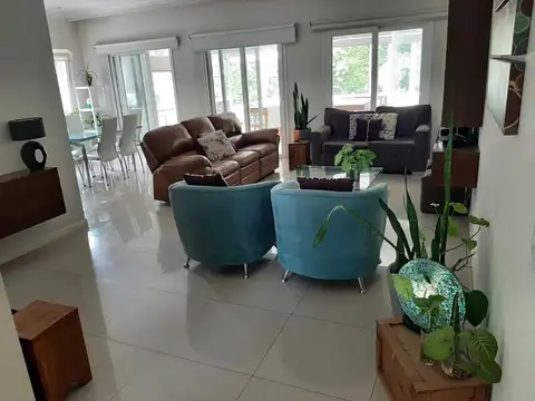 Casa en Alquiler de 2 dormitorios