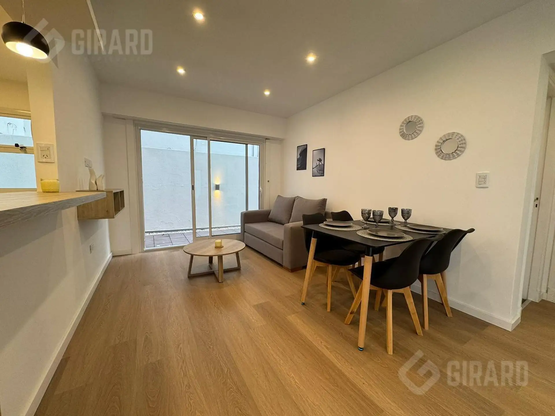 Depto 2 amb, 40m² en Centro con patios