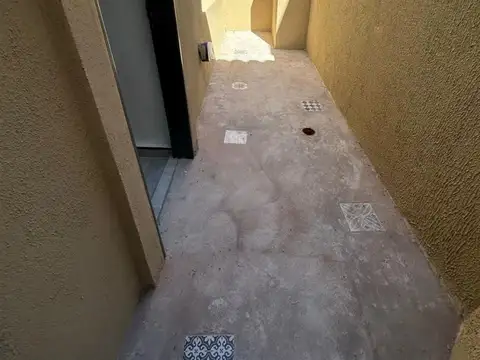 Depto Tipo Casa 4 ambientes con 2 baños