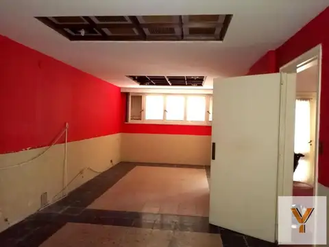 Casa en venta - 4 Dormitorios 4 Baños - Avellaneda