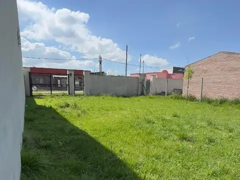 CASA EN VENTA EN BARRIO SAN FRANCISCO - MAXIMO PAZ
