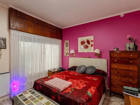 Depto Tipo Casa 6 ambientes con 2 baños