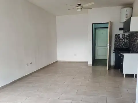 Depto Tipo Casa en Alquiler de Monoambiente