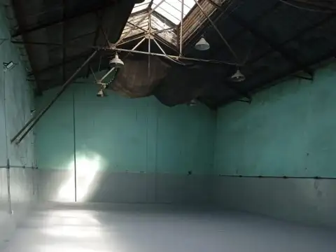 Lote en VENTA (galpón c/ garaje) -Zona San Cristóbal-