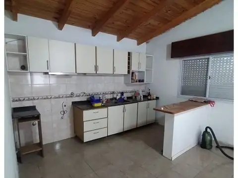 PROPIEDAD EN ALQUILER-TALACASTO 1100-ROLDAN