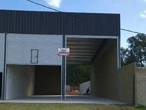 VENTA SALON COMERCIAL - Berazategui-