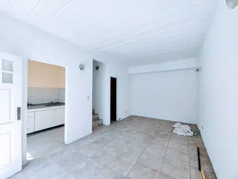 Depto Tipo Casa 3 ambientes con 1 baño