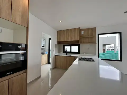 Sg Casa Venta Premium Barrio Santa Elisa