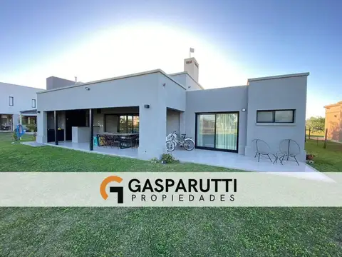 Casa en Venta en San Matías con Pileta