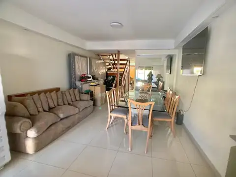 Depto Tipo Casa en Venta de 3 dormitorios