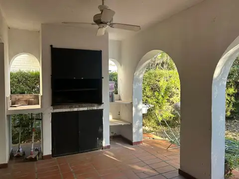 Escribano Francisco Vazquez 4600