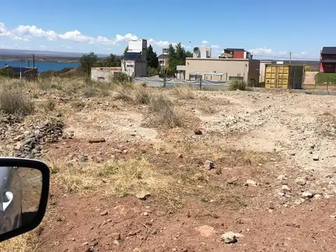 VILLA EL CHOCON -Piedras Coloradas