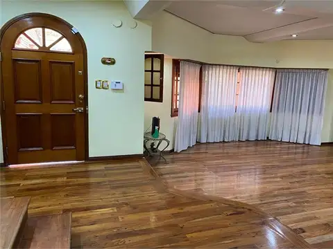 Casa en Venta de 5 dormitorios