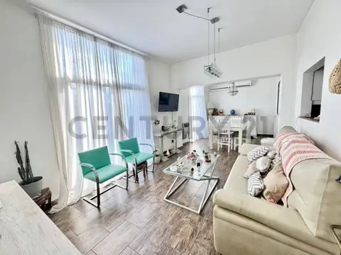 VENTA PH 4 AMBIENTES CON ENTRADA INDEPENDIENTE EN ALMAGRO