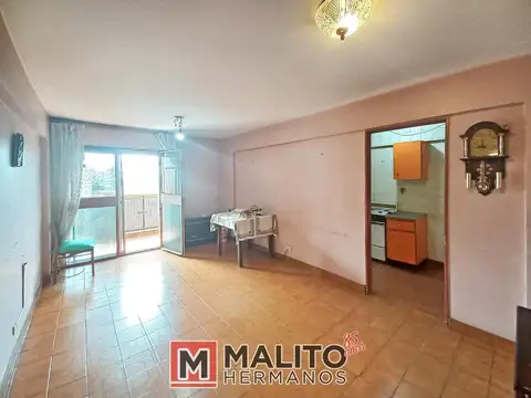Venta Departamento 3 Ambientes con Balcon en Torre