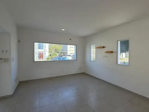 Casa en Venta en La Cañada - Los Arces, USD 165.000