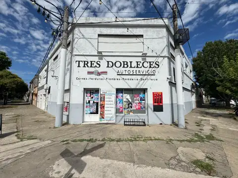 Imponente Casa en Planta Alta con Local amplio en Planta Baja