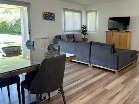 Casa en Alquiler de 4 dormitorios
