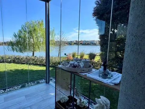 Departamento en Venta con 2 cocheras