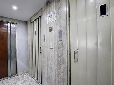 Oficina en venta en Monserrat