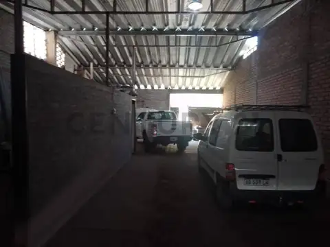 9 de julio 2200, Piso 0