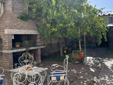 9 de julio 2200, Piso 0