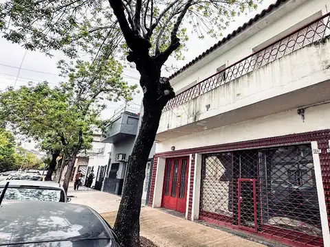 PISO UNICO 3 AMBIENTES CON PATIO "SIN EXPENSAS"