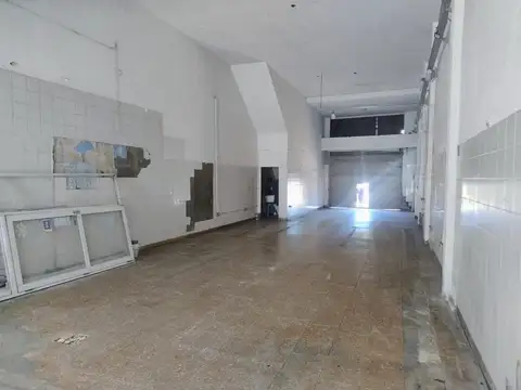 Local en Alquiler 25 años