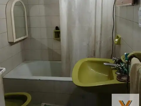 Casa en venta - 2 Dormitorios 1 Baño - Versalles