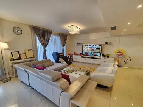 Departamento en Venta de 5 dormitorios