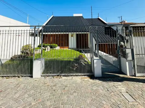 EXCELENTE CHALET EN 2 PLANTAS DETALLES DE CATEGORIA 