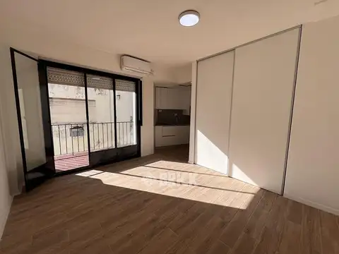 PACHECO DE MELO AL 2600 - CONTRAFRENTE 24 M2 TODO A NUEVO BALCON APTO PROFESIONAL