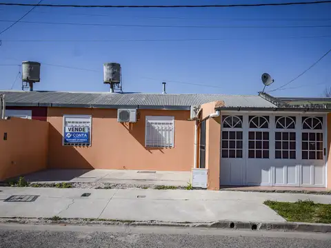 CASA AL FRENTE