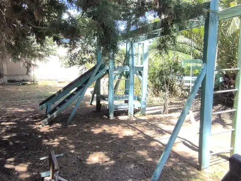 Casa tipo cabaña en venta, salón, piscina. Vieytes. Magdalena