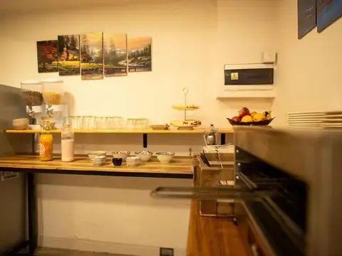 Hotel Boutique en el Centro de Bariloche con Vista al Lago y Operación Activa