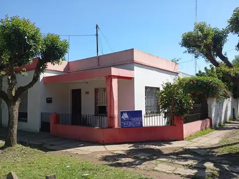 Casa de 4 ambientes  en Merlo