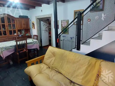 Venta PH 3 ambientes con patio en Gerli