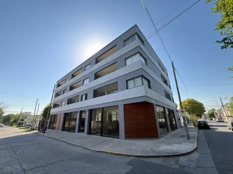 Departamento de 2 ambientes con cochera en Quilmes