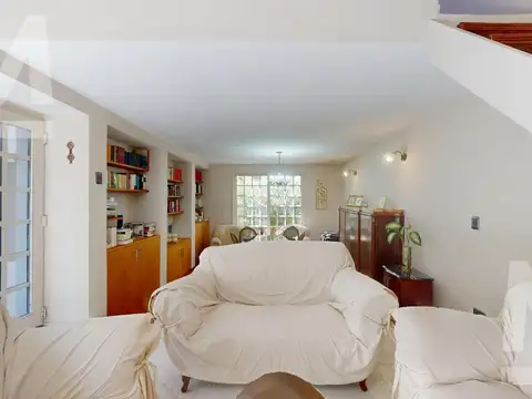 Casa 5 ambientes con 1 baño