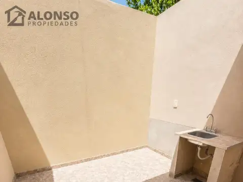 Depto Tipo Casa en Venta 15 años