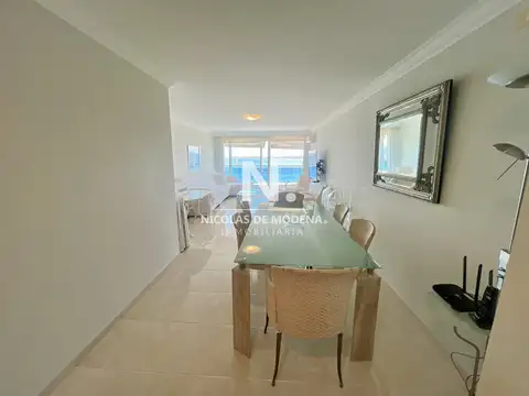 Venta apartamento 2 dormitorios. Playa mansa, Punta del Este.