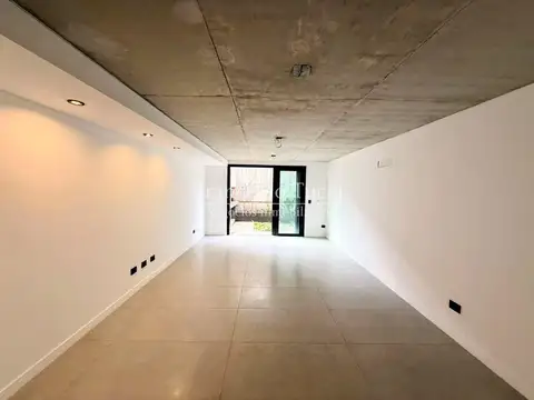 Departamento en Alquiler con 1 cochera