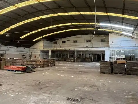 Deposito en Venta de 5.700 m2 cubiertos en Moreno