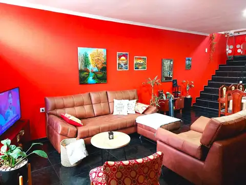 Casa en Venta con 1 cochera
