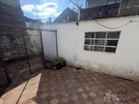 Depto Tipo Casa en Venta 50 años