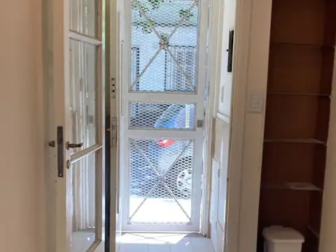 Depto Tipo Casa 4 ambientes con 2 baños