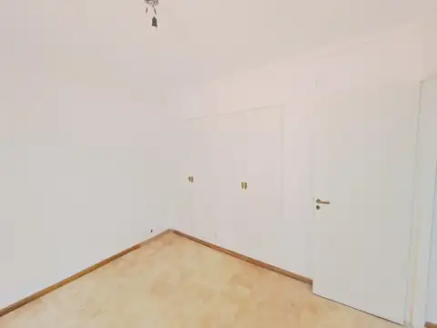 4 amb con cochera en venta en Las Cañitas. Gran terraza.