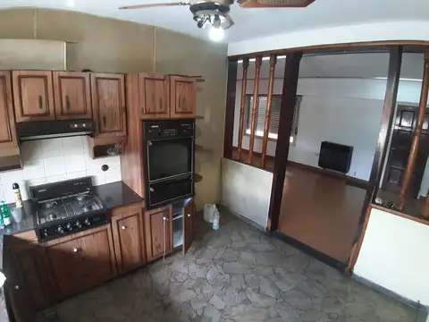 Depto Tipo Casa en Venta de 4 dormitorios