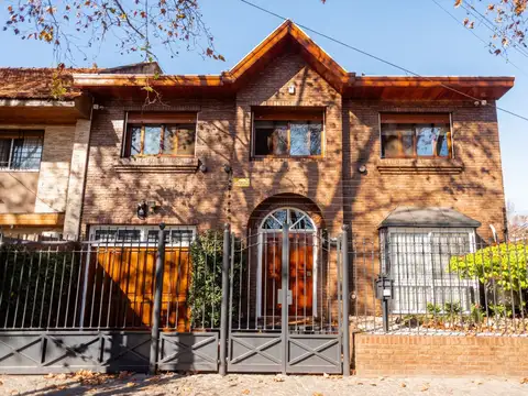 VENTA CASA 4 AMBIENTES APTA CREDITO QUILMES