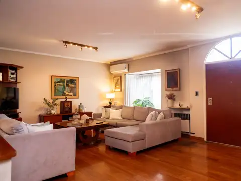 Casa en Venta en Quilmes, USD 390.000